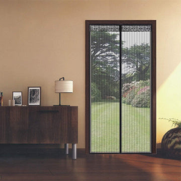 Magnetic mesh door curtain